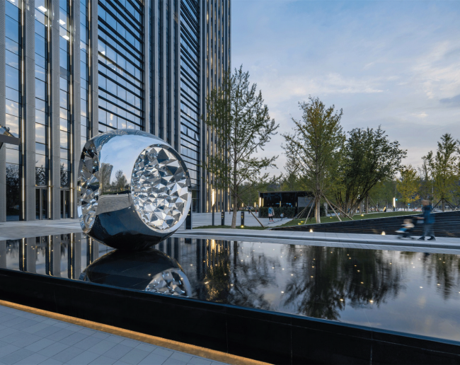 авторская скульптура шар, L.Buro