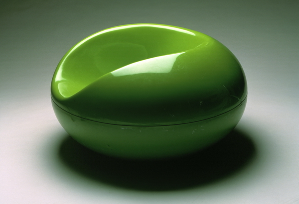 кресло из серии Bubble, дизайн Ээро Аарнио