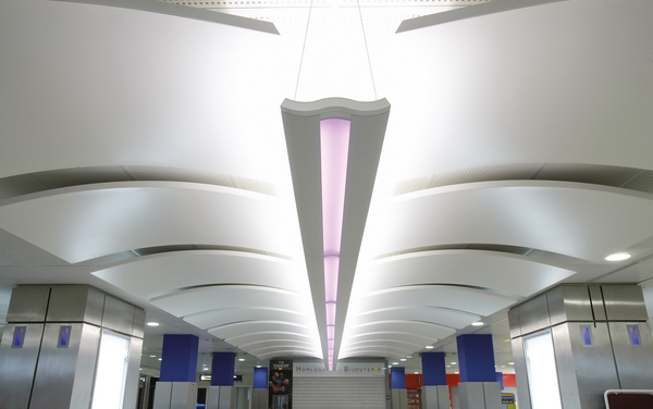 потолки Orcal Canopy в интерьере аэропорта в Ницце
