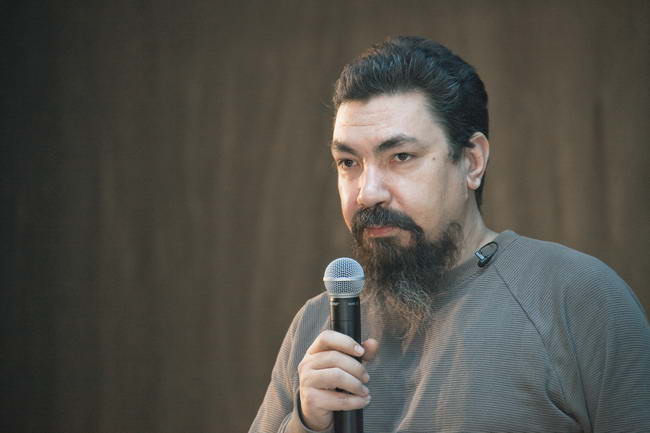 дизайнер и промоутер Еркен Кагаров