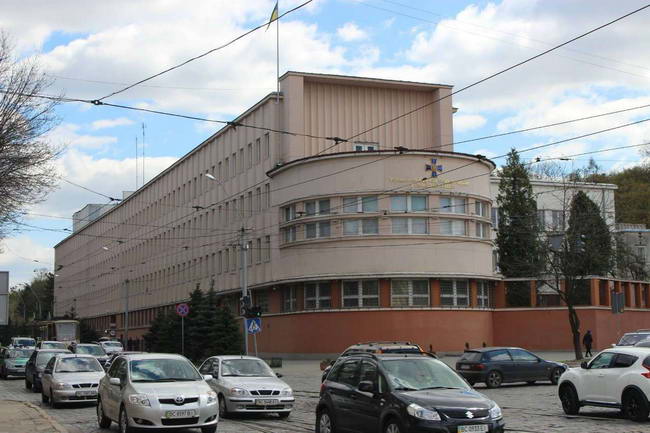функционализм - здание электрокомпании во Львове