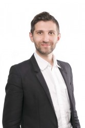 Сергей Тихонов