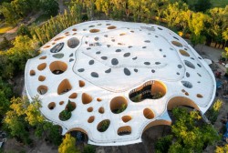 Sou Fujimoto достроил Дом музыки в Будапеште