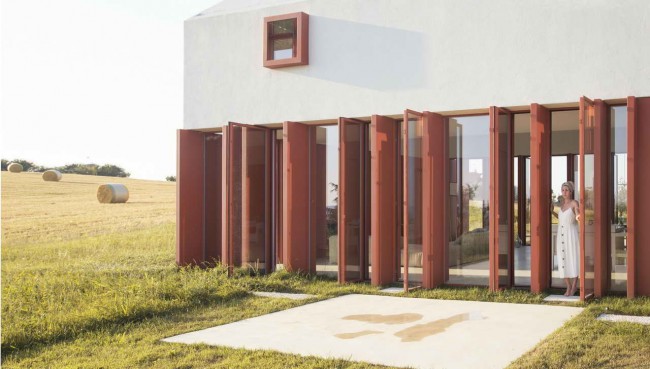 Окна в пол, Casa di Confine