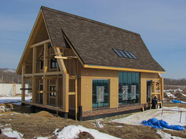 индивидуальныq жилой дом из соломенных панелей Solar-SB, архитекторы Павел Казанцев и Анна Ляшко