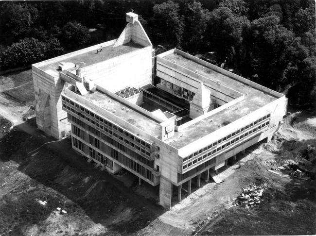 Корбюзье, монастырь la tourette