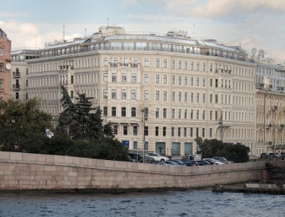Жилой дом со встроенными помещениями и подземной автостоянкой и офисное здание
ЗАО Архитектурное бюро «Земцов, Кондиайн и партнеры»
Адрес: Санкт-Петербург, Зоологический пер., 2-4
Год проектирования: 2008–2010
Год строительства:  2010–2012
Авторы проекта: Земцов Ю. И., Кондиайн М. О., Соколовский В. Н.

